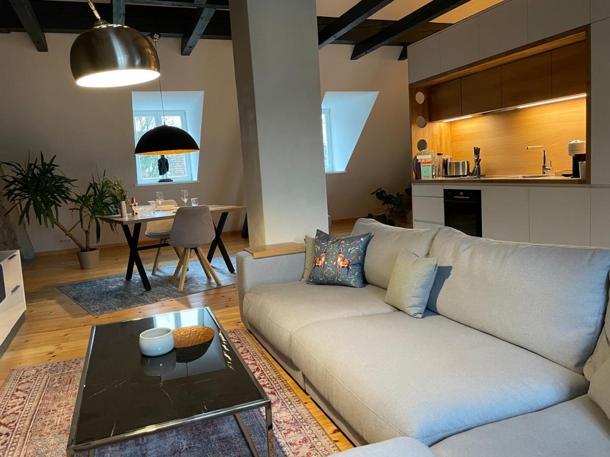 Voh Super Exklusives Loft, Zentral, Smart-Tv, Parkplatz Apartment Vohenstrauss Exterior photo